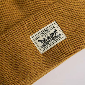 Levi's Backpatch Beanie (Neutral)